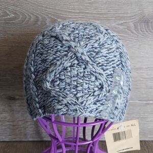 NEW Guess Lambswool Knit Beanie